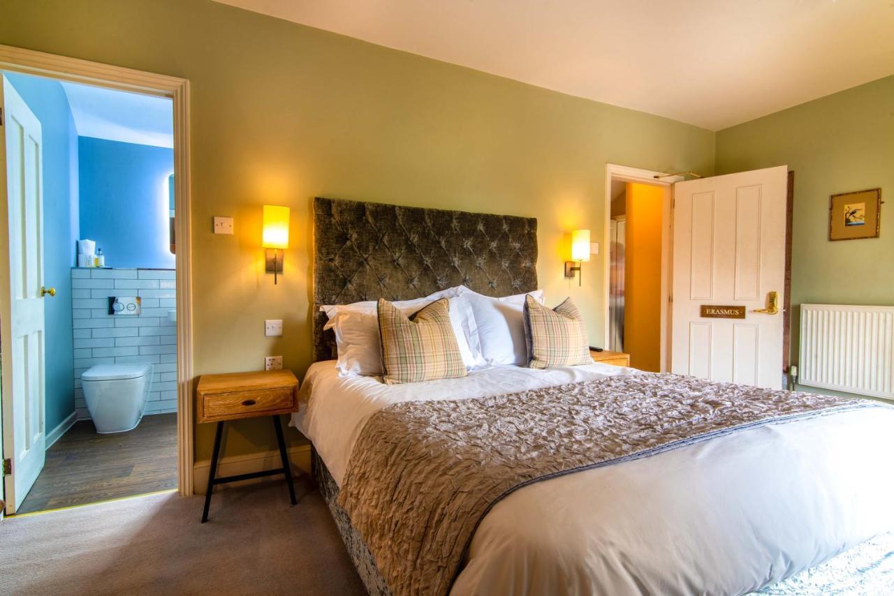Hotel Crown & Punchbowl Milton  Esterno foto